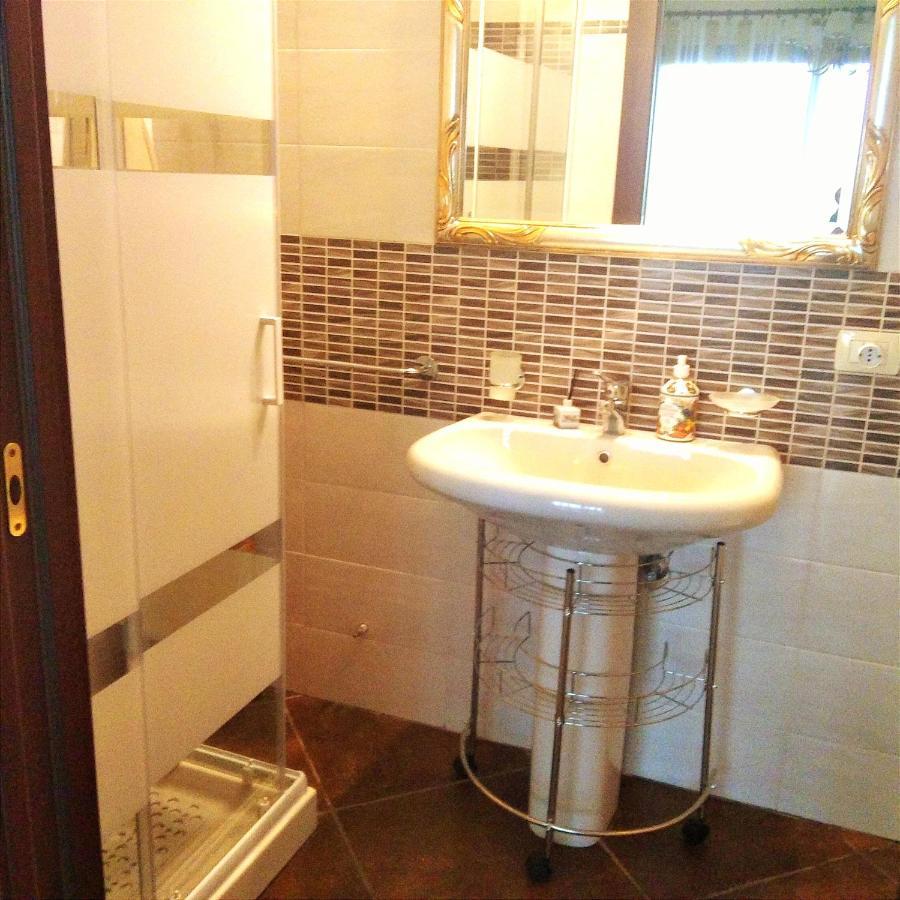 Casa Luca Apartment Forza d'Agro Ngoại thất bức ảnh